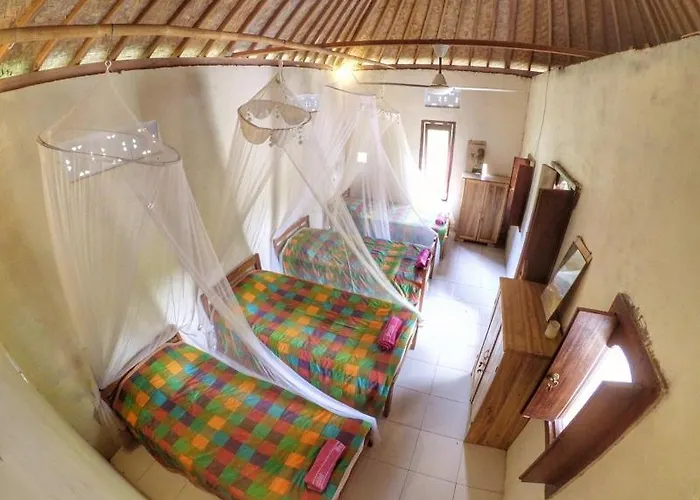 Penida Bird Sanctuary Camp Hostal