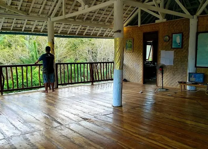 Penida Bird Sanctuary Camp Hostal *