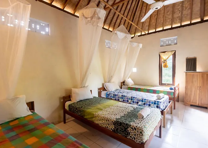 Hostal Penida Bird Sanctuary Camp *