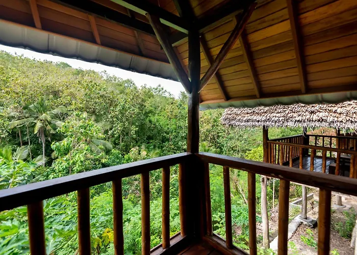 Hostal Penida Bird Sanctuary Camp